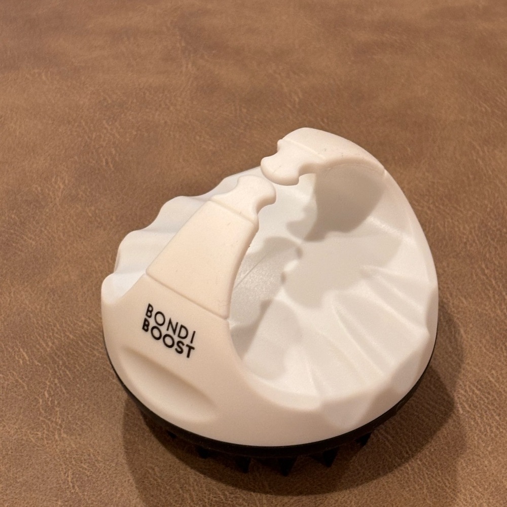 Bondi Boost Scalp Massager in White